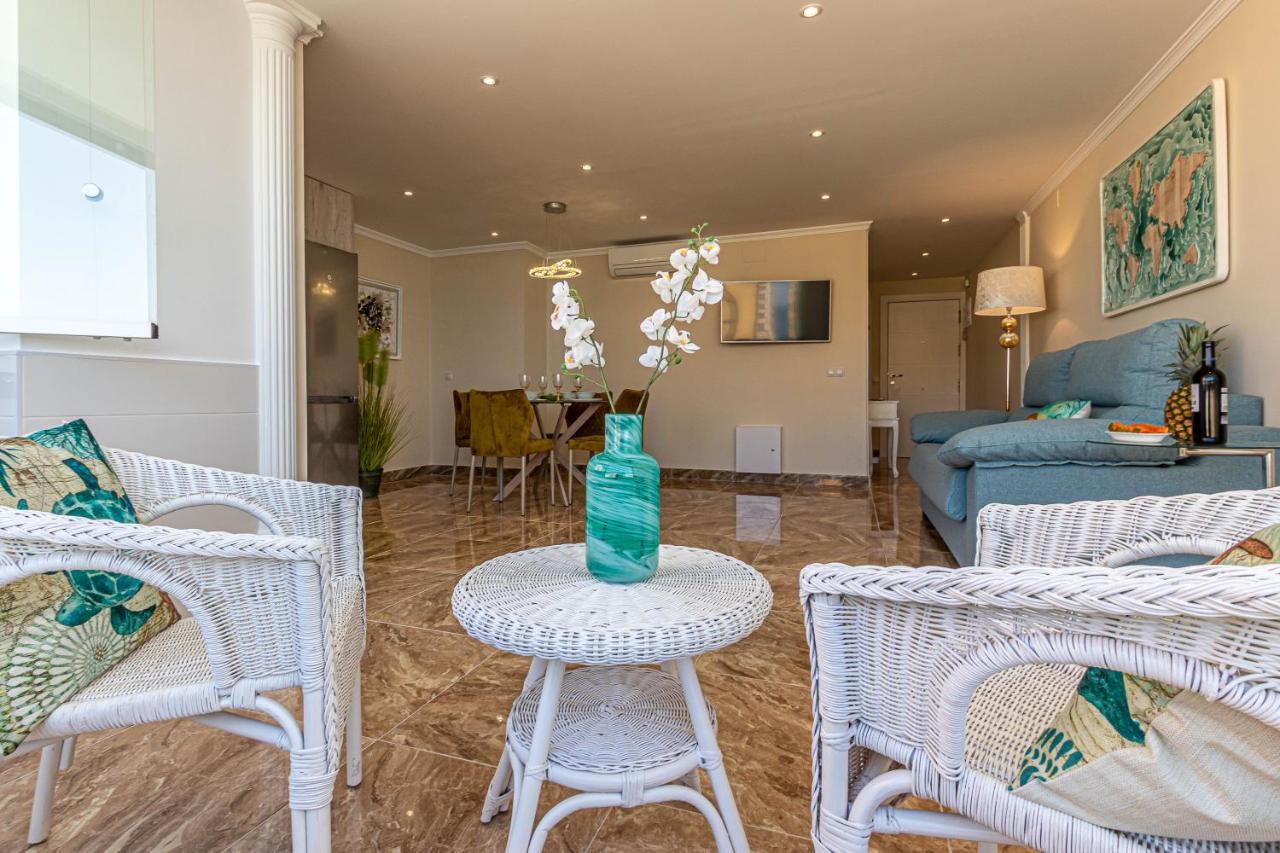 Costa Paradise - Beachfront Apartment Fuengirola Buitenkant foto